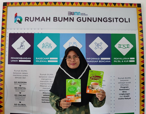 Telkom menghadirkan berbagai langkah strategis guna memperkuat peran UMKM. Mulai dari Digi Koperasi, UMK Digital Fest, portal UMKM, hingga fasilitasi Sertifikasi Halal dan Packaging Modern. Foto: dok. Telkom Indonesia
