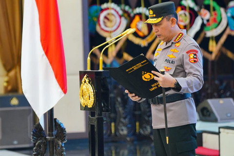 Pelantikan PJU Mabes Polri dan beberapa Kapolda oleh Kapolri Jenderal Listyo Sigit Prabowo, Selasa (19/8/2025). Foto: Dok. Humas Mabes Polri