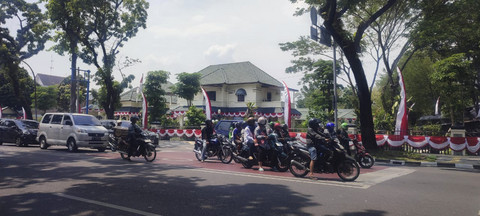 Suasana di Jalan Sudirman, Kota Medan, Selasa (19/8/2025). Foto: Tri Vosa Fabiola Ginting/kumparan