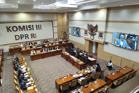 Suasana rapat kerja Komisi III DPR bersama KPK di Kompleks Parlemen Senayan, Jakarta, pada Rabu (20/8/205). Foto: Luthfi Humam/kumparan