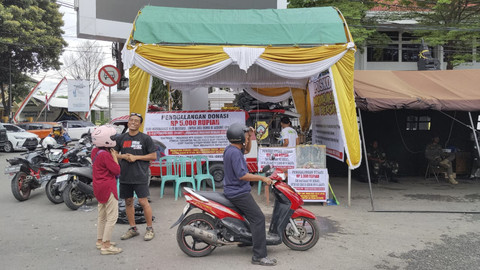 Posko Penggalangan Donasi Demo KPK di depan Kantor Bupati Pati, Rabu (20/8/2025). Foto: Dok. kumparan