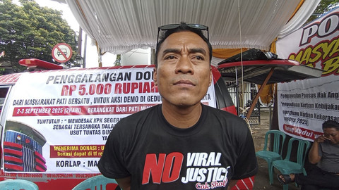 Koordinator AMPB Supriyono saat ditemui di Posko Penggalangan Donasi Demo KPK di depan Kantor Bupati Pati, Rabu (20/8/2025). Foto: Dok. kumparan