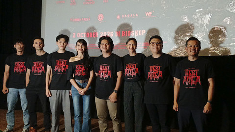 Konferensi pers perilisan trailer dan poster film berjudul Rest Area di kawasan Cikini, Jakarta Pusat, Rabu (20/8/2025). Foto: Aprilandika Pratama/kumparan