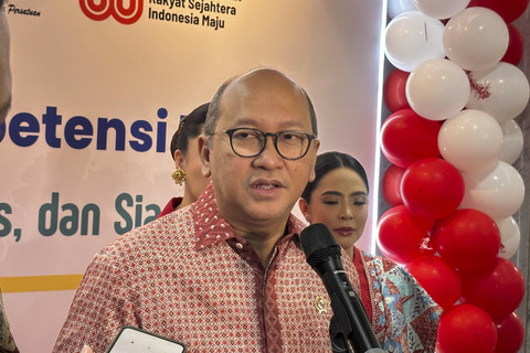 Menteri Investasi/Kepala BKPM Rosan Roeslani menjawab pertanyaan wartawan di kantornya, Jakarta, Kamis (21/8/2025). Foto: Ave Airiza Gunanto/kumparan