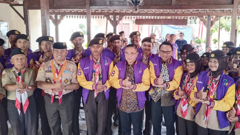 Bupati Pati Sudewo melepas Peserta Raimuna Daerah XIII Kwarda Jawa Tengah tahun 2025 di Kantor Kwartir Cabang Pati, Jumat (22/8/2025). Foto: kumparan