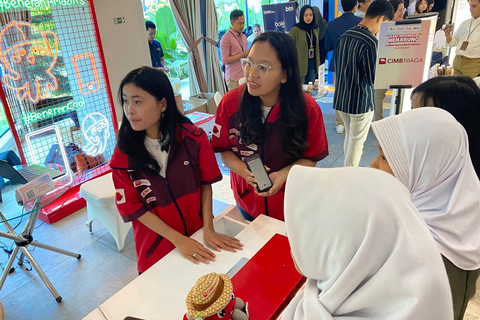 Partisipasi CIMB Niaga pada Acara Hari Indonesia Menabung dan Puncak Bulan Literasi Keuangan 2025, di Auditorium Dhanapala Kementerian Keuangan, Jakarta Pusat, Jumat (22/8/2025). Foto: Muhammad Fhandra/kumparan