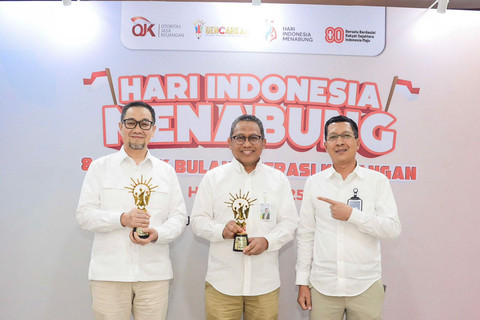 Pegadaian berhasil meraih penghargaan sebagai Lembaga Pembiayaan dan Pergadaian dengan Program Literasi Keuangan Teraktif dan Juara 2 PUJK (Pelaku Usaha Jasa Keuangan) dengan Program Literasi Keuangan Terbaik dari Financial Literacy Award 2025 di Gedung Dhanapala, Kementerian Keuangan RI, pada Jumat (22/08). Foto: Dok. Pegadaian