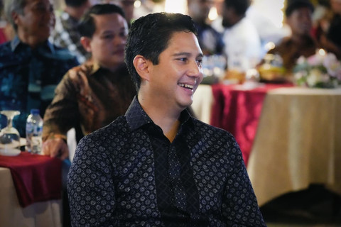 Anggota DPR RI sekaligus Ketua Fraksi Gerindra Budisatrio Djiwandono di Gedung Aneka Bhakti, Kemensos, Jakarta, Sabtu (23/8/2025). Foto: Kemensos RI