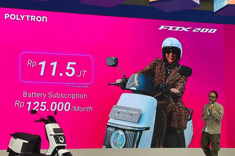 Motor listrik Polytron FOX 200 resmi meluncur di BCA EXPO 2025 di ICE BSD, Tangerang, Jumat (22/8/2025). Foto: Alvian Yoga Yulianto/kumparan