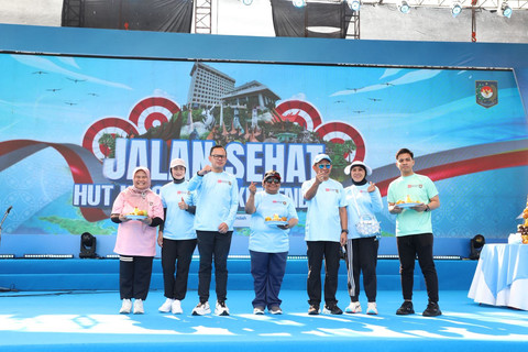 Menteri Dalam Negeri (Mendagri) Muhammad Tito Karnavian pada Puncak Peringatan HUT ke-80 Kementerian Dalam Negeri (Kemendagri) di area Istana Anak, Taman Mini Indonesia Indah (TMII), Jakarta, Minggu (24/8/2025). Foto: Kemendagri RI