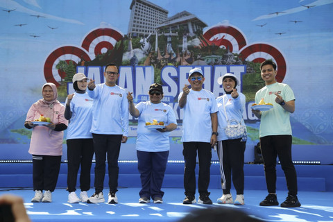 Mendagri Tito Karnavian usai jalan sehat dalam Hari Ulang Tahun (HUT) ke-80 RI di Taman Mini Indonesia Indah (TMII), Jakarta, Minggu (24/8/2025). Foto: Kemendag RI