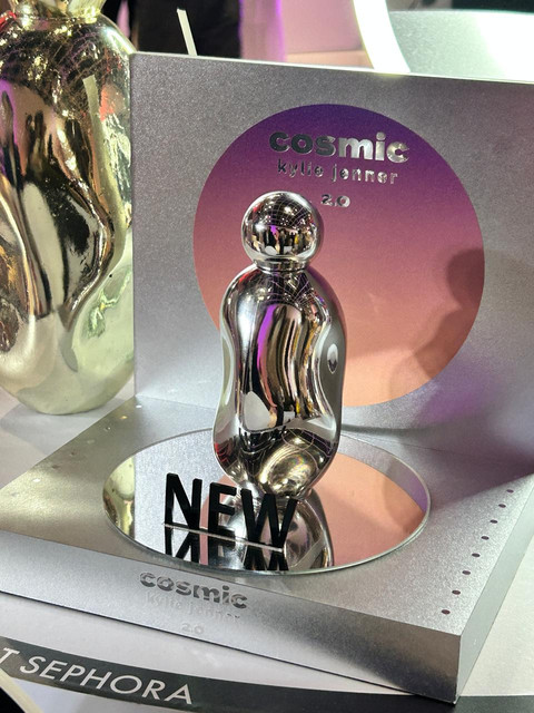 Eau de Parfum Cosmic 2.0 by Kylie Jenner. Foto: Judith Aura/kumparan