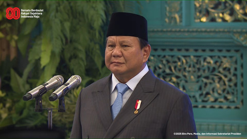 Presiden Prabowo Subianto melantik Pejabat Negara, serta Upacara Penganugerahan TKRI di Istana Negara, Jakarta, Senin (25/8/2025). Foto: Youtube/Sekretariat Presiden
