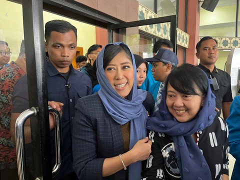 Menteri Komunikasi dan Digital (Menkomdigi), Meutya Viada Hafid saat ditemui di UIN Syarif Hidayatullah, Tangerang Selatan, Selasa (26/8/2025).  Foto: Rayyan Farhansyah/kumparan