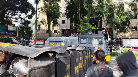 Suasana demo di depan Kantor DPRD Sumut, Medan (26/8/2025). Foto: Amar Marpaung/kumparan