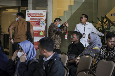 Bupati Pati Sudewo tiba saat memenuhi panggilan KPK di Gedung Merah Putih KPK, Jakarta, Rabu (27/8/2025). Foto: Iqbal Firdaus/kumparan