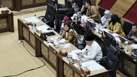 Suasana rapat Komisi X DPR bersama Kemendikti Saintek, Rabu (27/8/2025). Foto: Luthfi Humam/kumparan