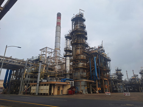 Peninjuan produksi bioavtur dari minyak jelantah (Used Cooking Oil/UCO) atau dikenal dengan Pertamina Sustainable Aviation Fue... </div>
<div class=