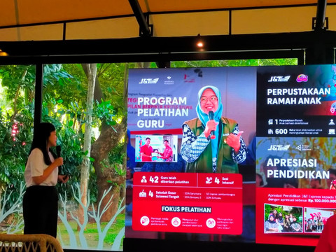 Brand Manager J&T Express, Herline Septia di acara Media Gathering Perayaan Hari Ulang Tahun J&T Express ke-10
