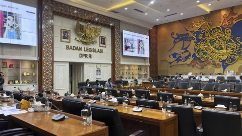 Rapat Badan Legislasi kosong, hanya dihadiri 3 anggota DPR, Kamis (28/8/2025). Foto: Haya Syahira/kumparan