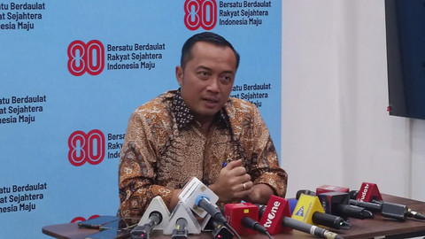 Mensesneg Prasetyo Hadi di Kompleks Istana Kepresidenan, Jakarta Pusat, Kamis (28/8/2025). Foto: Zamachsyari/kumparan