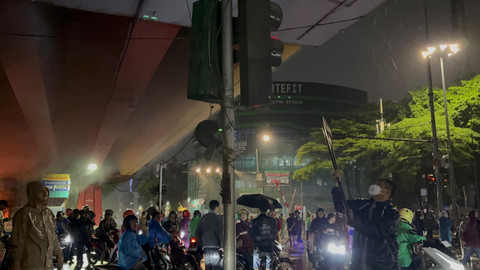 Suasana di Jalan perempatan Pasar Senen - Kwitang, Jakarta, Kamis (28/8/2025). Foto: Abid Raihan/kumparan