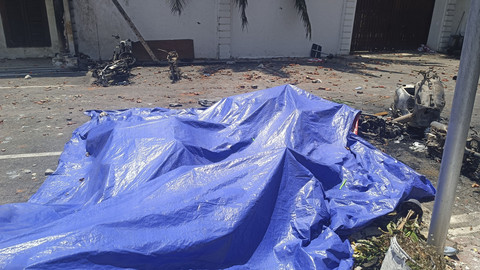 Kondisi di sejumlah titik di Kota Surabaya usai kericuhan, Sabtu (30/8/2025). Foto: Farusma Okta Verdian/kumparan