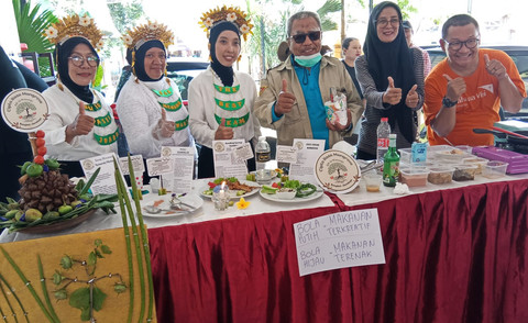 Gelar Pekan UMKM, Wahana Visi Indonesia Angkat Potensi Buah Mangrove Surabaya (1)