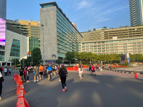 Masyarakat masih memanfaatkan Car Free Day pada Minggu (31/8) Foto: Fadhil Pramudya/kumparan