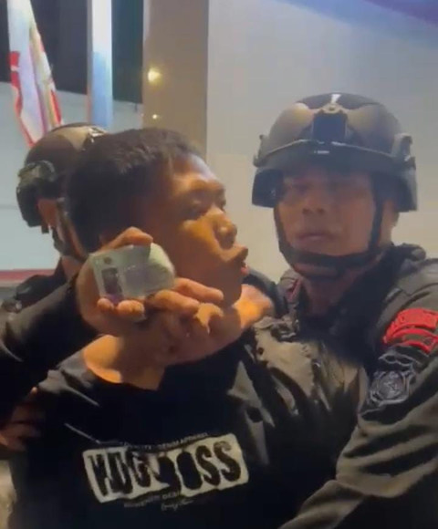 salah satu remaja yang diamankan pihak kepolisian usai aksi anarkis di beberapa titik Kota Palembang/ist