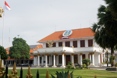 Gedung Grahadi, Surabaya. Foto: Shutterstock