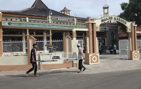 Masjid Madaniah Desa Sindang, Kecamatan Sindang, Kabupaten Indramayu, Rabu (3/9/2025). Foto: kumparan