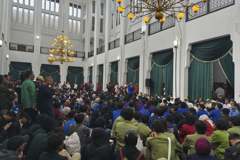 Forum Dialog Terbuka Mahasiswa Jawa Barat di Gedung Sate, Bandung, Rabu (3/9/2025). Foto: Linda Lestari/kumparan
