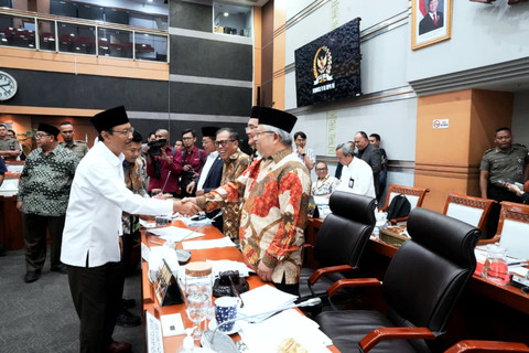 Mensos Saifullah Yusuf (Gus Ipul) melaporkan program dan penyerapan anggaran Kemensos Tahun Anggaran 2025 serta rencana program tahun 2026 ke Komisi VIII DPR RI di Kompleks Parlemen, Senayan, Jakarta, Rabu (3/9/2025). Foto: Dok. Kemensos