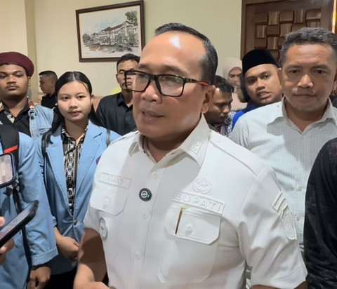 Bupati Kubu Raya, Sujiwo. Foto: Istimewa.
