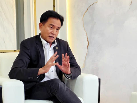 Menteri Koordinator Bidang Hukum, HAM, Imigrasi, dan Pemasyarakatan (Kemenko Kumham Imipas) Yusril Ihza Mahendra. Foto: Dok. Kemenko Kumham Imipas RI