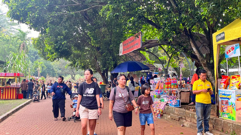Suasana Taman Margasatwa Ragunan, Jakarta Selatan, saat libur panjang Maulid Nabi, Jumat (5/9/2025). Foto: Nasywa Athifah/kumparan