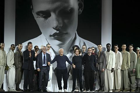 Maestro Giorgio Armani. Foto: Gabriel Bouys/AFP