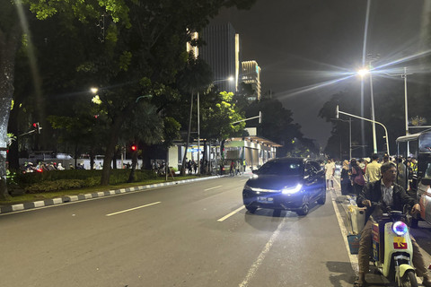 Suasana Jalan Medan Merdeka Selatan, Gambir, Jakarta Pusat saat ada acara perayaan Maulid Nabi yang diadakan Pemprov DKI Jakarta bertajuk "Jakarta Bersholawat" di kompleks Monas pada Sabtu (6/9/2025). Foto: Abid Raihan/kumparan