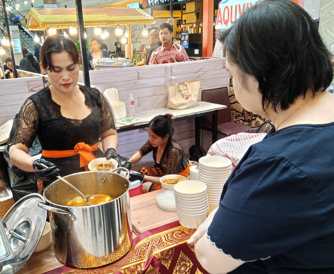 Kuliner Ikonik Dunia Asal Bali Hadir di Surabaya, Seperti Ini Menu Andalannya