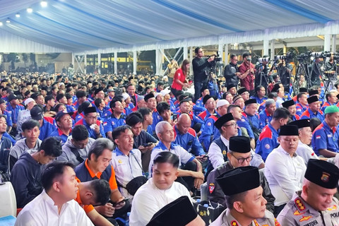 Suasana doa bersama dan Peringatan Maulid Nabi Muhammad SAW 1447 Hijriah di Polda Metro Jaya, Jakarta, Minggu (7/9/2025). Foto: Luthfi Humam/kumparan