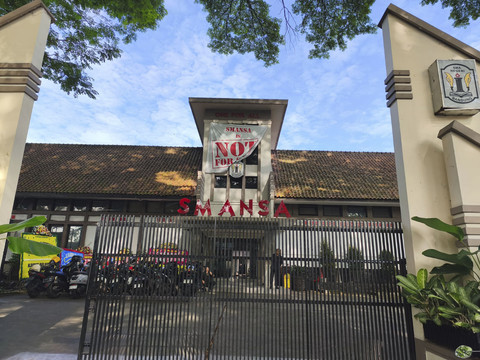 SMA Negeri 1 Bandung di Jalan. Ir. H. Juanda Nomor 93, Senin (8/9/2025). Foto: Linda Lestari/kumparan
