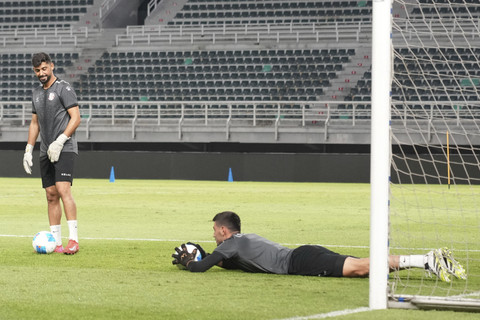 Timnas Lebanon menggelar sesi latihan menjelang laga FIFA Matchday melawan Timnas Indonesia di Stadion Gelora Bung Tomo, Surabaya, Jawa Timur. Foto: Federasi Sepak Bola Lebanon (LFA)