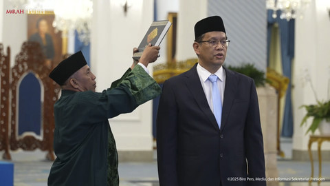 Presiden Prabowo Subianto melantik Purbaya Yudhi Sadewa sebagai Menteri Keuangan di Istana Negara, Jakarta, Senin (8/9/2025). Foto: YouTube/ Sekretariat Presiden