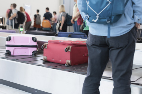 Ilustrasi conveyor bagasi. Foto: aerogondo2/Shutterstock