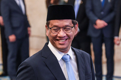Menteri Keuangan Purbaya Yudhi Sadewa bersiap mengikuti pelantikan menteri dan wakil menteri Kabinet Merah Putih di Istana Negara, Kompleks Istana Kepresidenan, Jakarta, Senin (8/9/2025). Foto: Galih Pradipta/ANTARA FOTO