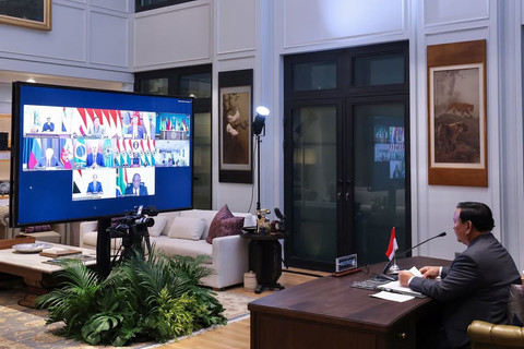 Presiden Prabowo Subianto mengikuti pertemuan bersama pimpinan negara-negara anggota BRICS yang dilangsungkan secara virtual, Senin (8/9/2025). Foto: Instagram/@presidenrepublikindonesia