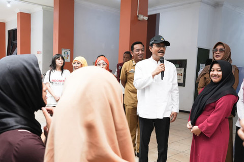 Mensos Saifullah Yusuf (Gus Ipul) berkunjung ke Sekolah Rakyat Menengah Pertama (SRMP) 16 Malang, Senin (8/9). Foto: Dok. Kemensos