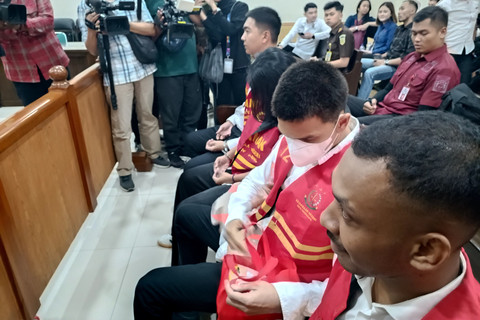 Terdakwa Jonathan Frizzy dalam sidang kasus vape berisikan obat keras di PN Tangerang, Banten, Rabu (10/9/2025). Foto: Giovanni/kumparan