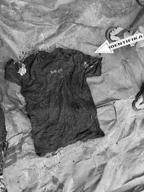 Baju yang ditemukan di dalam pohon aren bersama kerangka, di Serdang Bedagai, Selasa (9/9/2025). Foto: Kasi Humas Polres Sergai